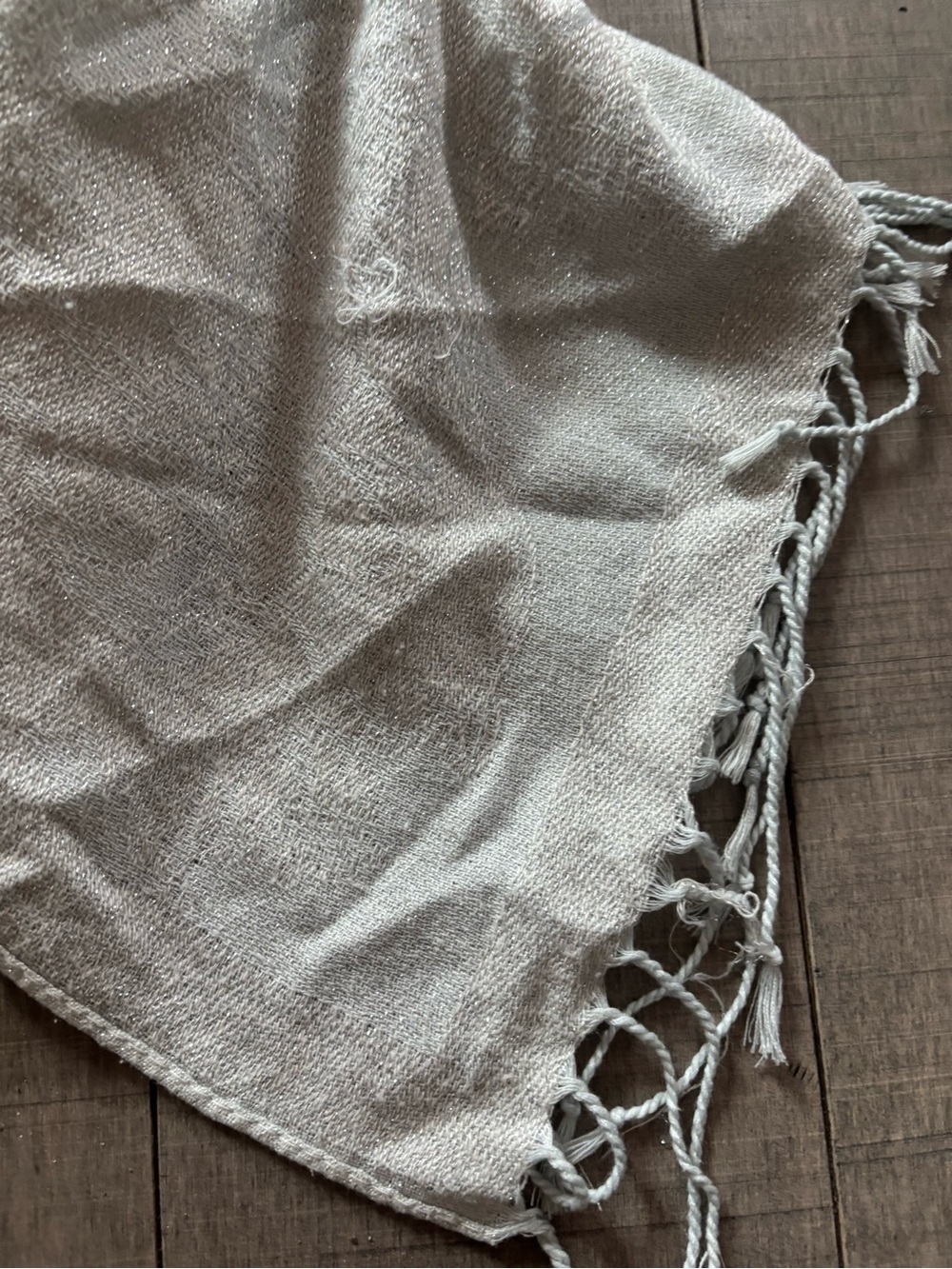 ♠️5/$25♠️Silver Knit Light Grey Polka Dot Tasseled Blanket Scarf